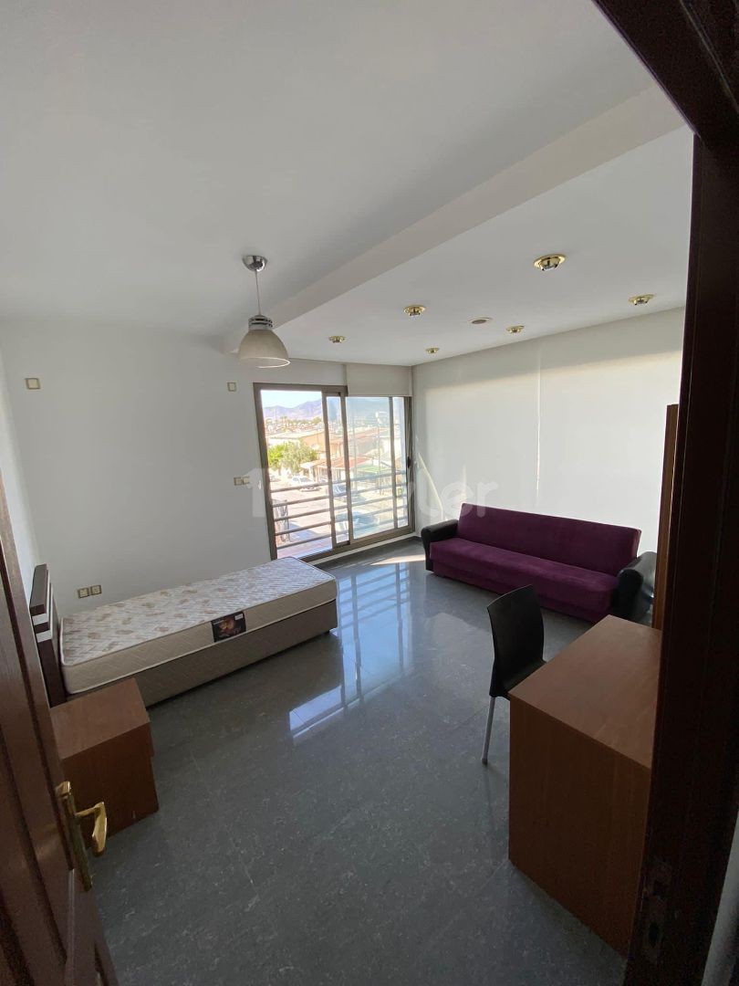 HEMEN MÜSAİT  - Göçmenköy Bölgesinde 2+1 Full Eşyalı Apartman Dairesi…