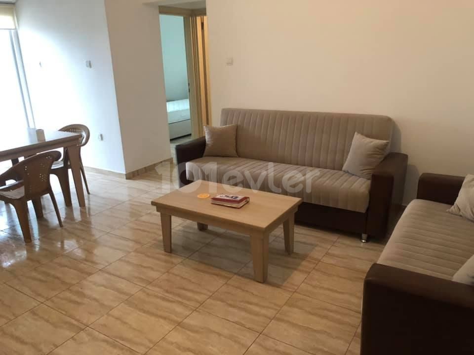  5 OCAK TA MÜSAİT -GÖÇMENKÖ﻿Y Bölgesinde Okul Servislerine Ve Marketlere 5 Dakika Mesafede Sadece Bayan Öğrenciye Özel 2+1 Full Eşyalı KİRALIK Apartman Dairesi. Fiyat-300$… Şartlar-6 Aylık Peşin 1 Depozito.