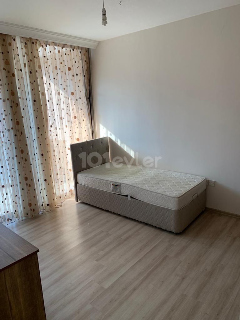 -ORTAKÖY BÖLGESİ 3+1 Full Eşyalı Apartman Dairesi.