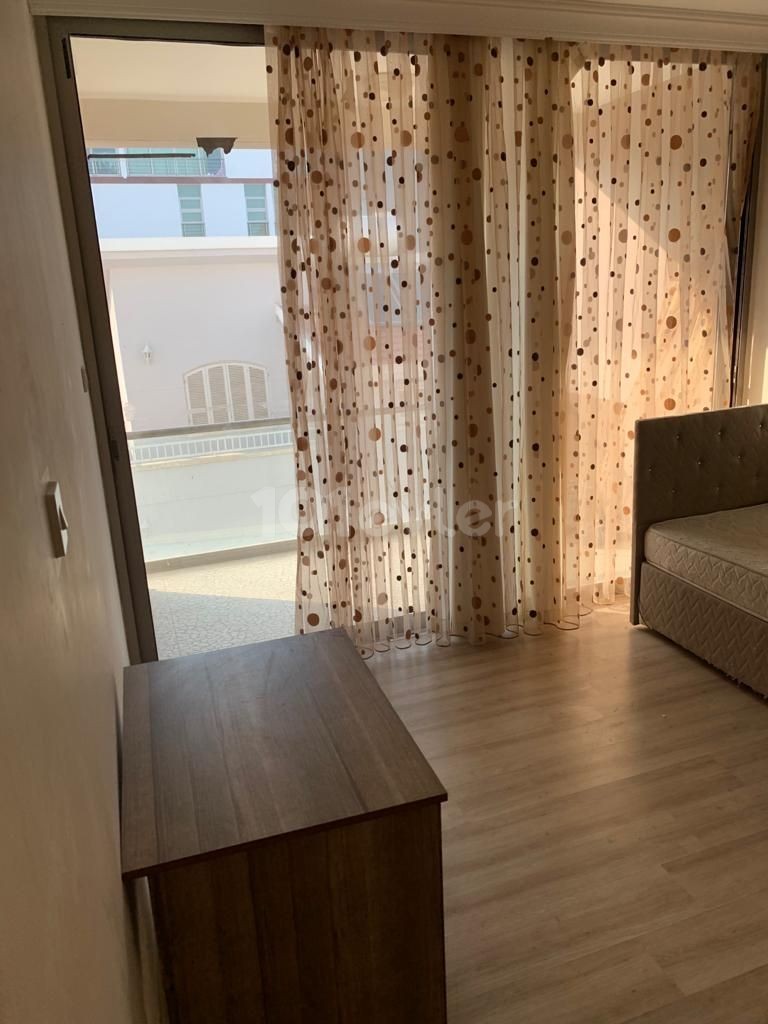 -ORTAKÖY BÖLGESİ 3+1 Full Eşyalı Apartman Dairesi.