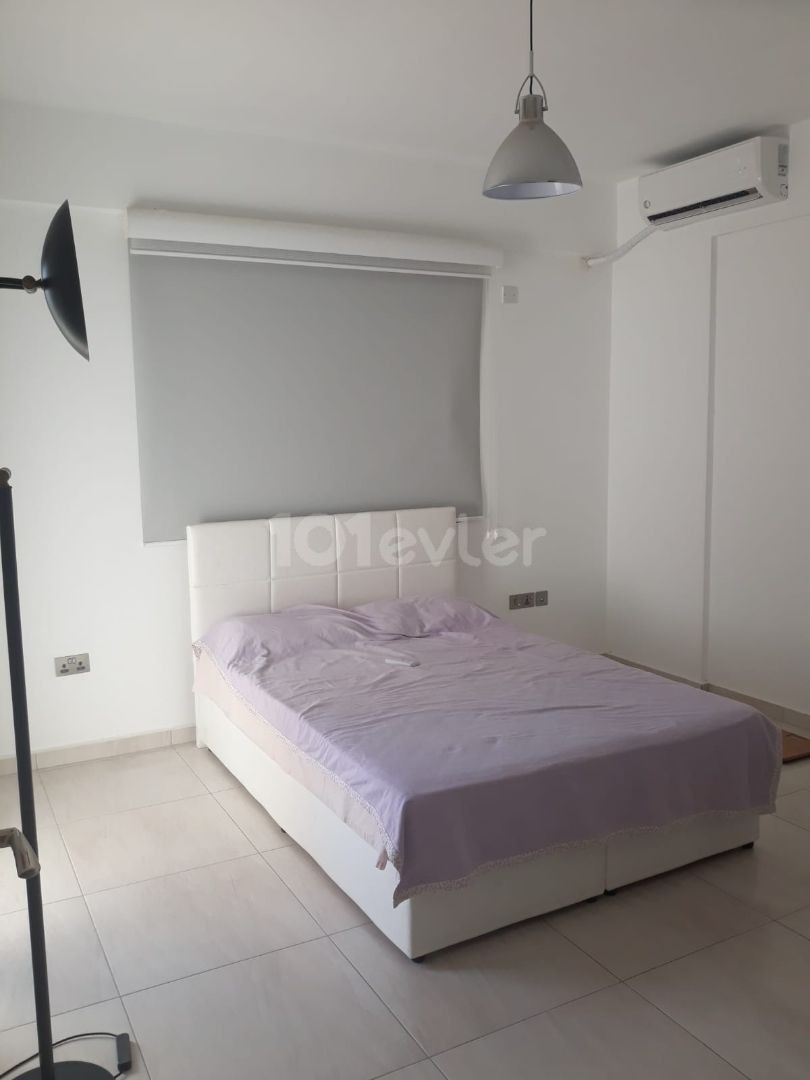 -KÜÇÜK KAYMAKLI BÖLGESİ 3+1 Full Eşyalı Apartman Dairesi.