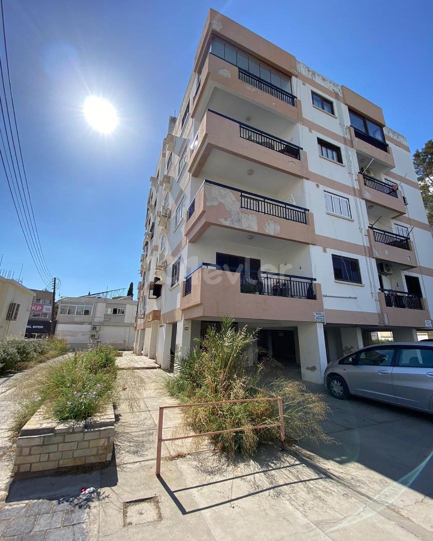 -Dereboyu District 145m2 3+1 Apartment FOR SALE... 4th Floor 145m2 TURKISH PROPERTY FOR SALE with Commercial Permit in Dereboyu District