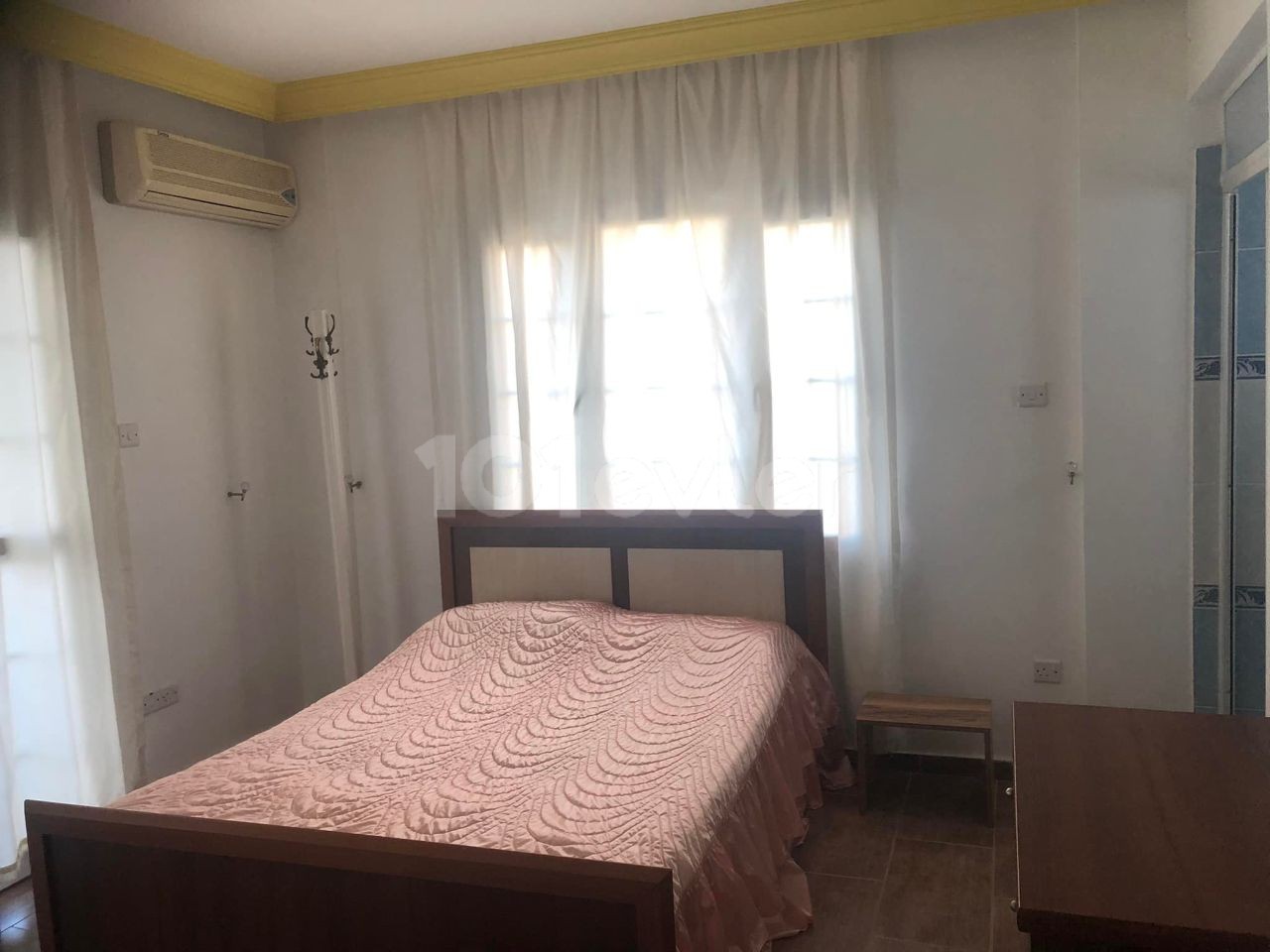 -Hemen Müsait HAMİTKÖY Bölgesinde Okul Servisleri ve Marketlere 5 Dakika Mesafede Aile Apartmanında KIRALIK Full Eşyalı Lüks 3+1 Apartman Dairesi