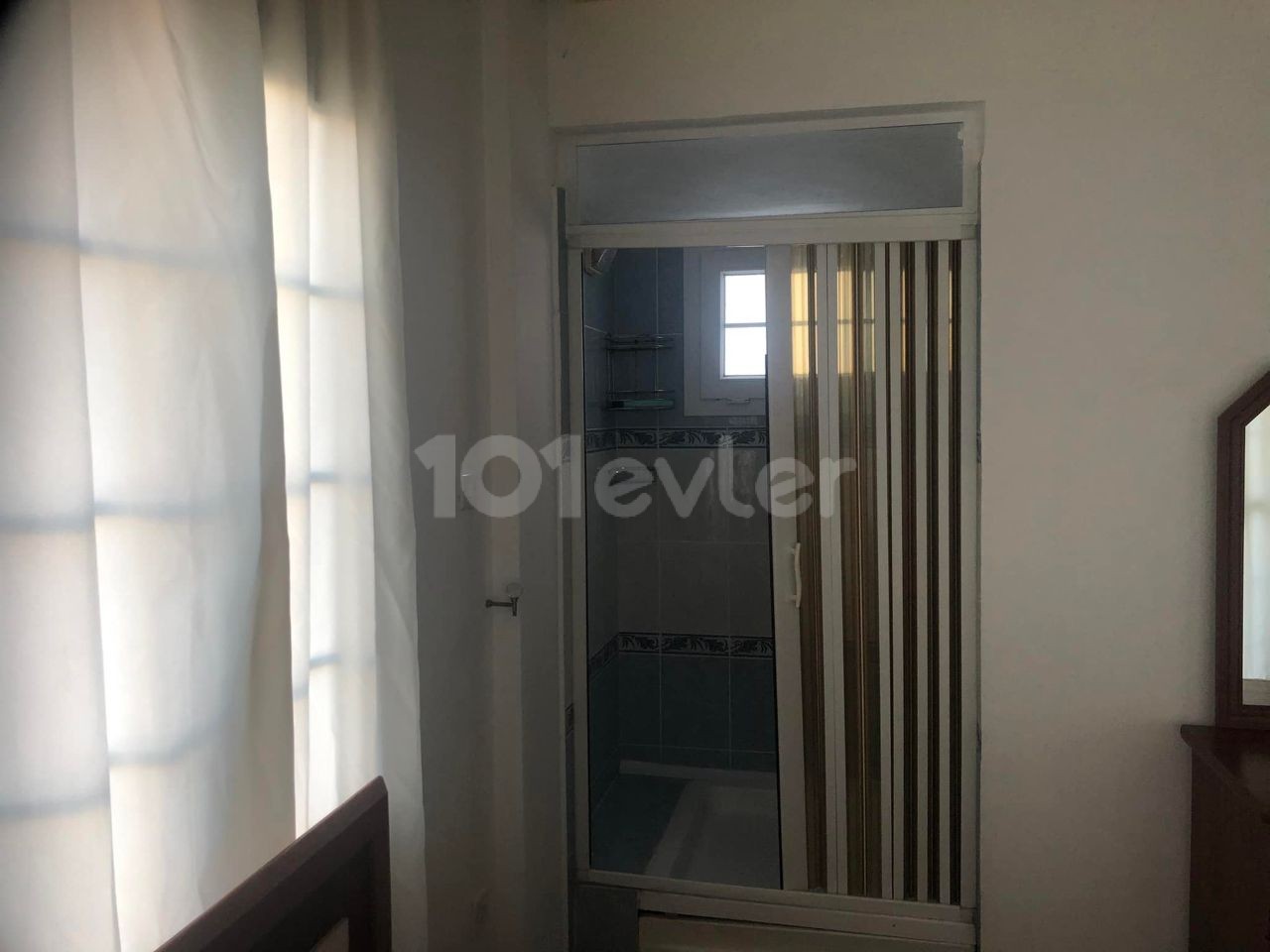 -Hemen Müsait HAMİTKÖY Bölgesinde Okul Servisleri ve Marketlere 5 Dakika Mesafede Aile Apartmanında KIRALIK Full Eşyalı Lüks 3+1 Apartman Dairesi