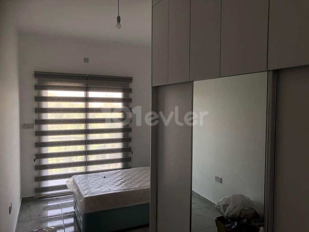 -Ortaköy Yenikent Arası Okul Servislerine Ve Marketlere 5 Dakika Mesafede Full Yeni Eşyalı Yeni Apartman 2+1 KIRALIK Daire.