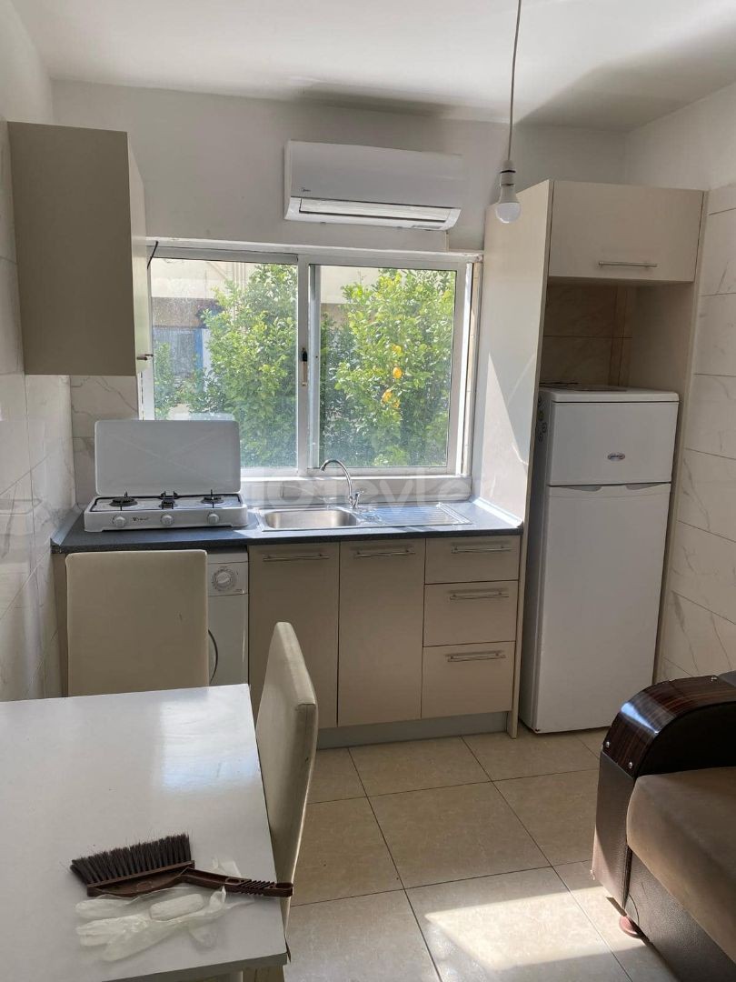 IMMEDIATELY AVAILABLE - 2+1 FURNISHED FLAT in Küçük Kaymaklı Area, 2 Minutes from School Buses and Markets.