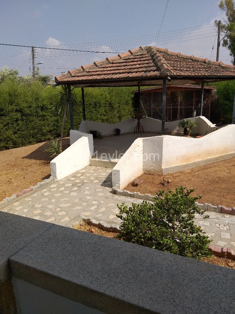 Luxury Detached House/Villa with 4+2 Gardens on Lower Bostancida Main Street ** 