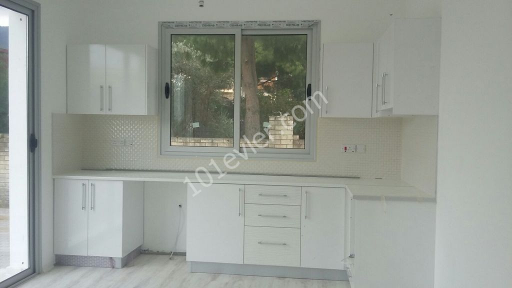 2+1 new built apartments,READY TO MOVE  in Catalkoy center