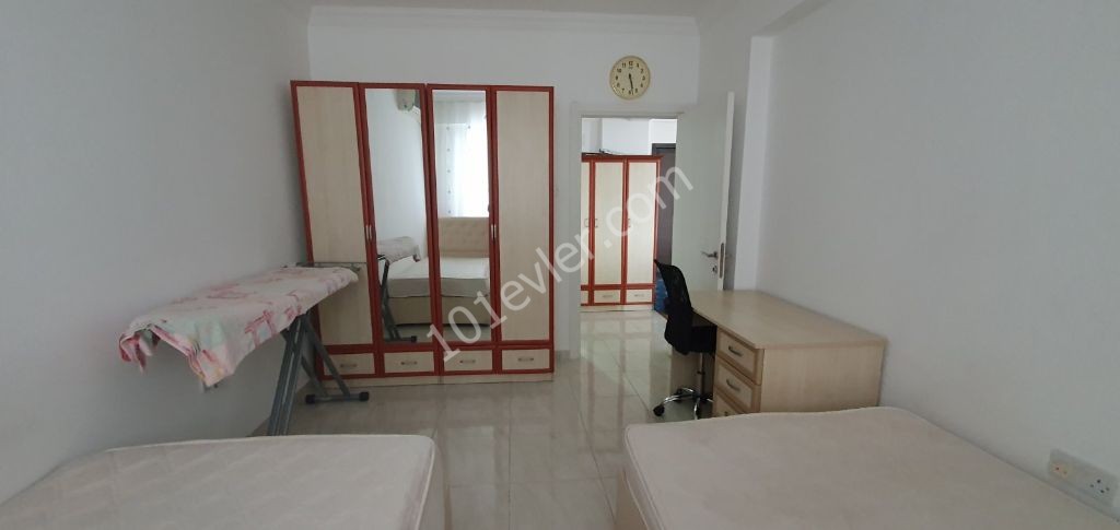 One bedroom apartment in a residential complex in Alsancak