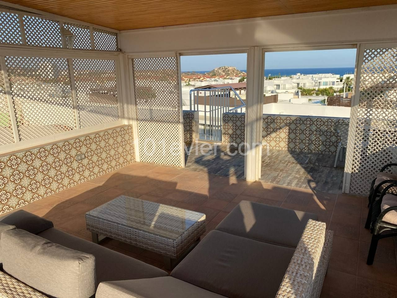 One bedroom apartment with roof terrace in 100 m distance from the beach