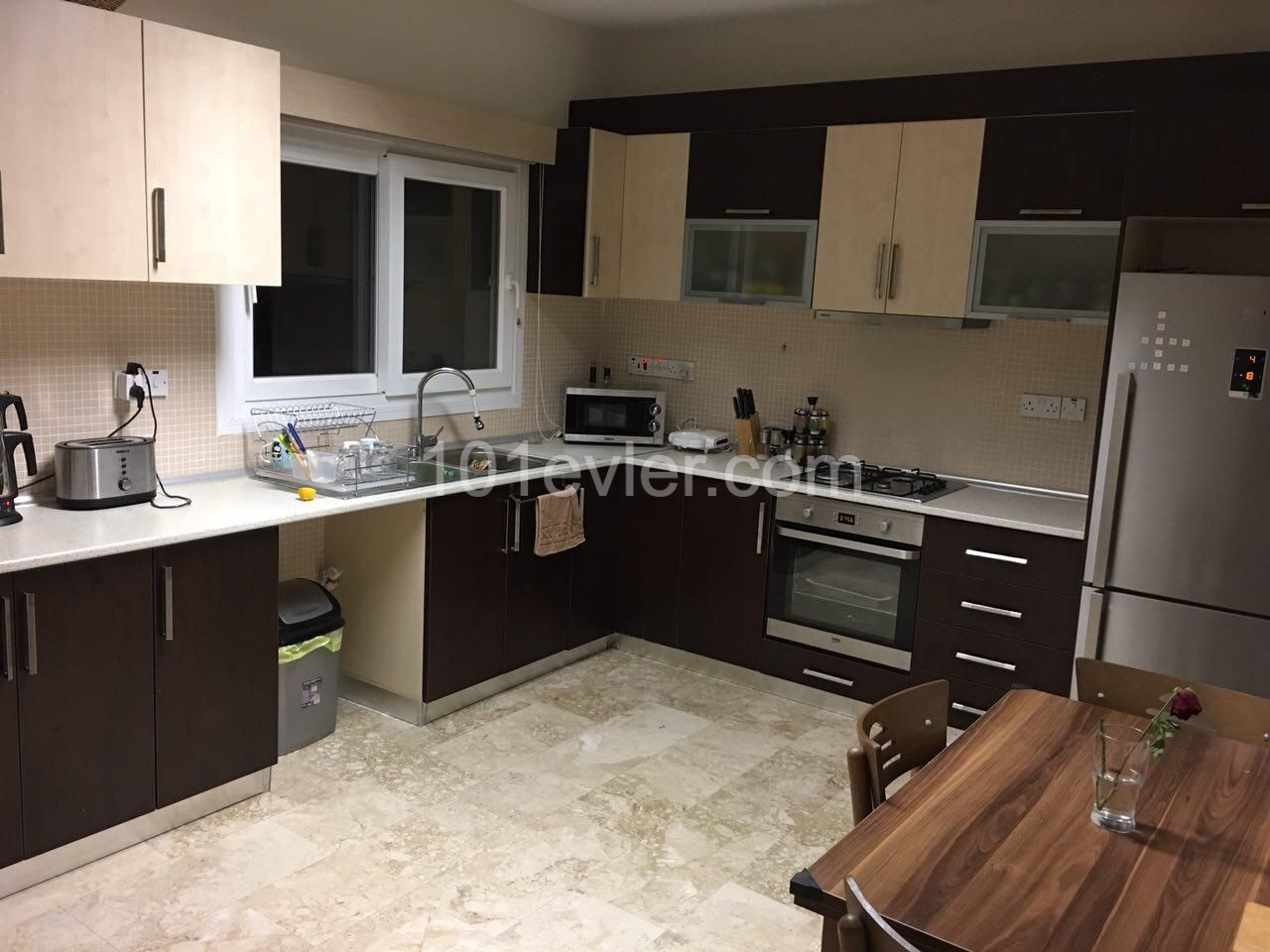 SAKARYA BÖLGESİNDE EŞYALI SATILIK 3+1 DAİRE