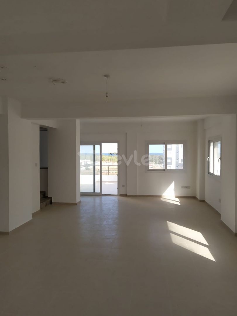 Yenibogazıcı  satılık duplex  penthouse 