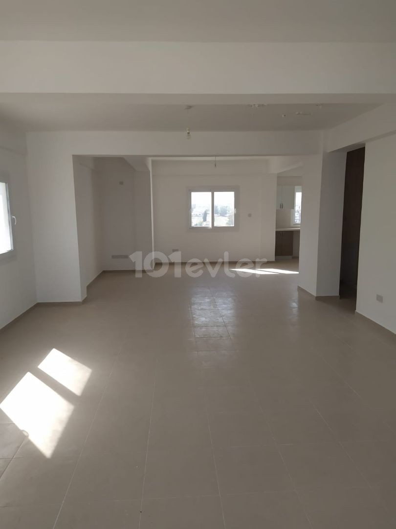 Yenibogazıcı duplex penthouse for sale