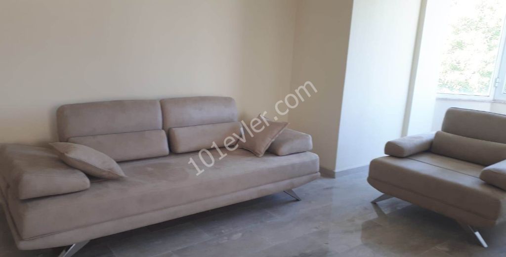 A FULLY FURNISHED APARTMENT WITH 3 BEDROOMS IN THE CENTER OF KYRENIA, SUITABLE FOR INVESTMENT AND LIVING, IS FOR SALE IMMEDIATELY!!!! STOCK THE DEED ALONE!!!!FOR DETAILED INFORMATION, PLEASE CONTACT 05338334049 ** 