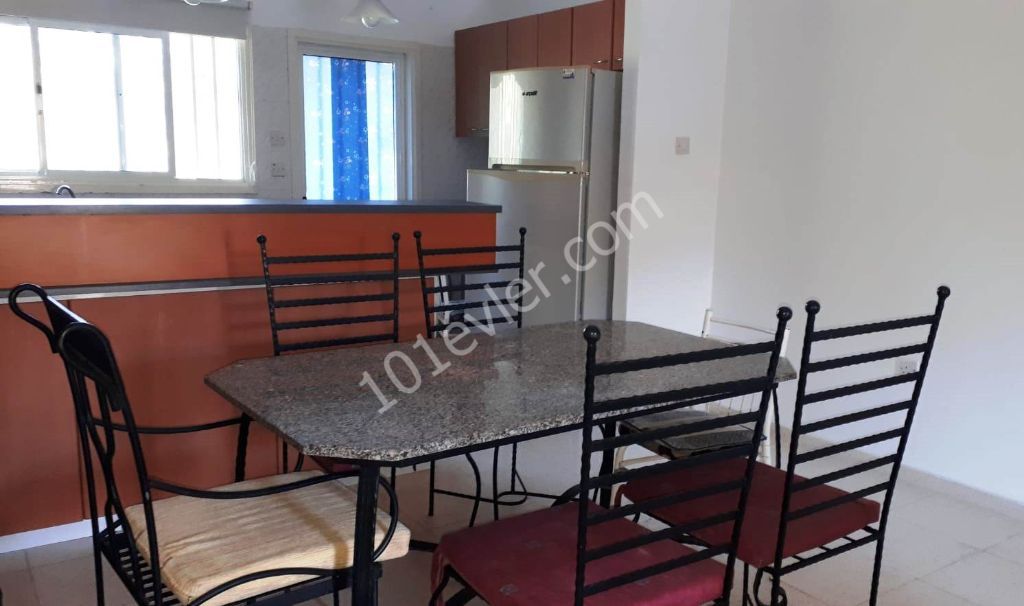 A 3-bedroom apartment on a site with a pool in Kyrenia-Çatalkoy is for sale at miz.Please contact 05338334049 for detailed information and to be seen on the spot. ** 