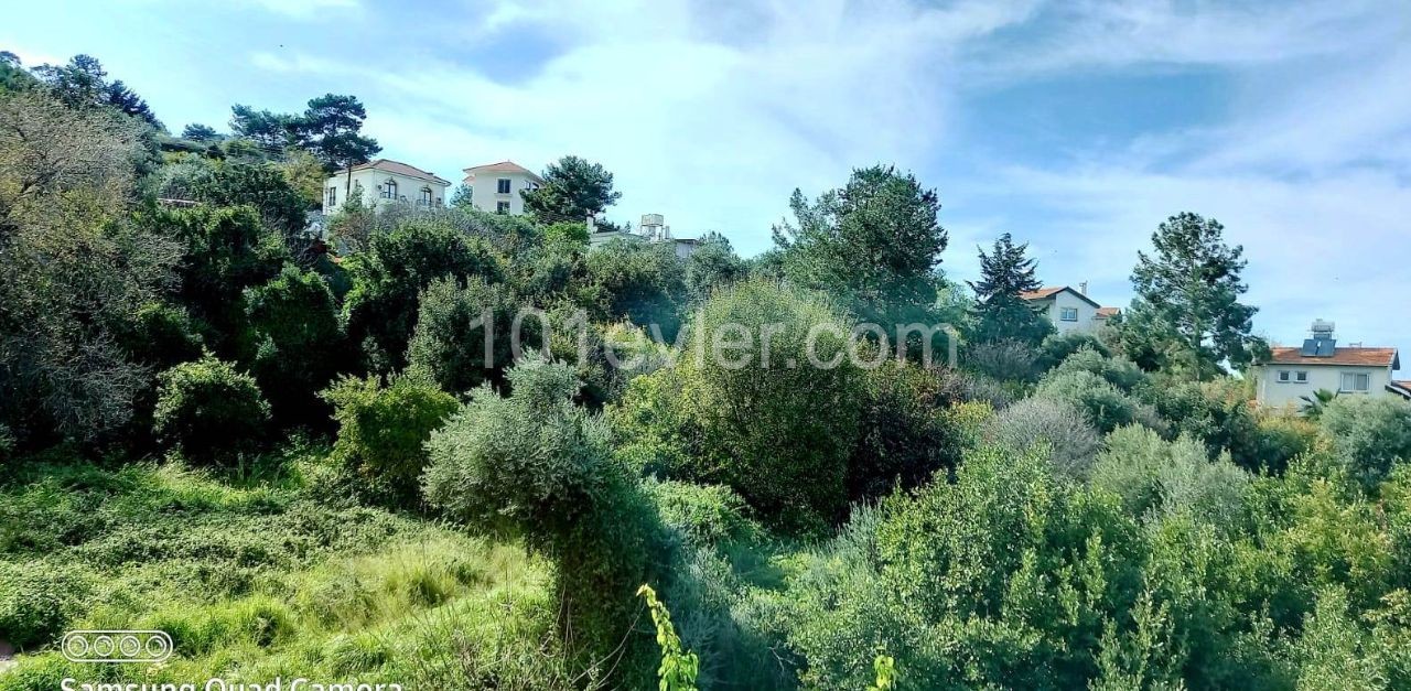 Eine der schönsten Regionen von Kyrenia, MALATYA - Pearl SU Region, um detaillierte Informationen über unsere 5-Schlafzimmer-Villa mit unverkennbarer Aussicht zu erhalten und vor Ort zu sehen, wenden Sie sich bitte an 05338334049 ** 