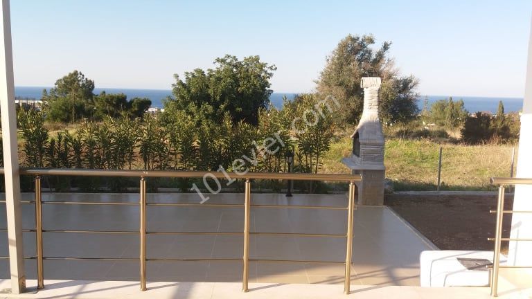 Beautiful 3 Bedroom, 3 Bathroom Villa with Private Pool in Catalkoy with Panoramic Views of the Sea and Mountains  - ONLY 1 DEPOSIT