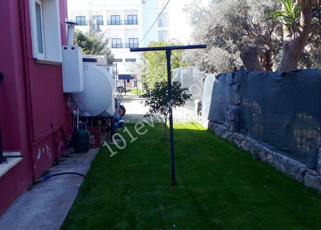 For sale 2+2 detached house in Çatalkoy.