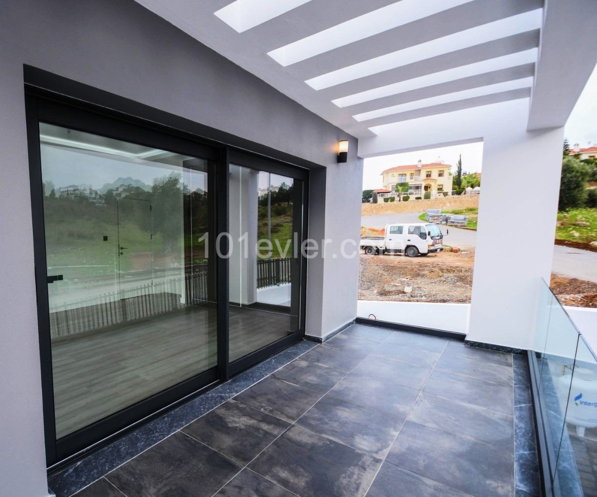                         Ready to move in 3 bedrooms luxury villa in Arapkoy-Kyrenia