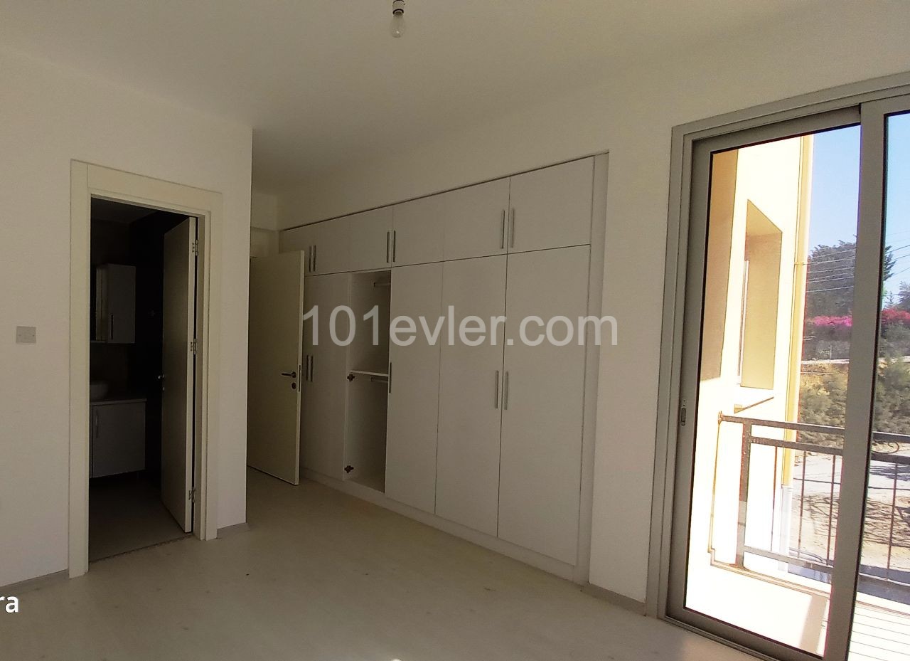 Önü kapanmaz manzaralı 4 yatak odalı özel havuzlu villa. Daha farklı seçenekler için www.satarproperty.com