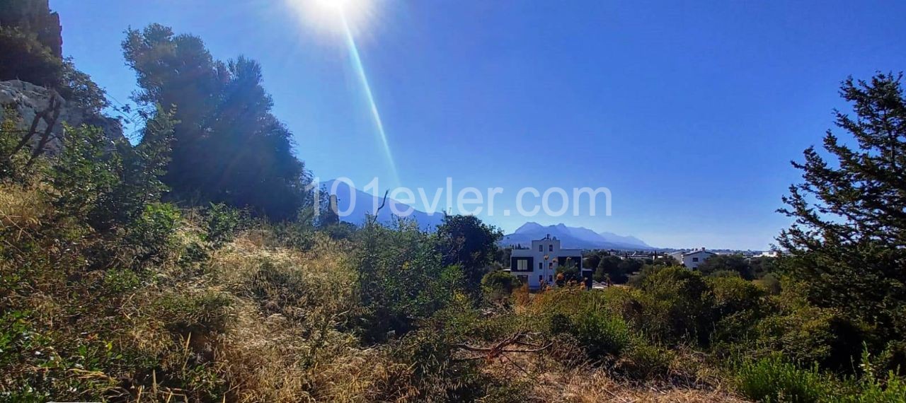 Residential Zoned Plot For Sale in Çatalköy, Kyrenia