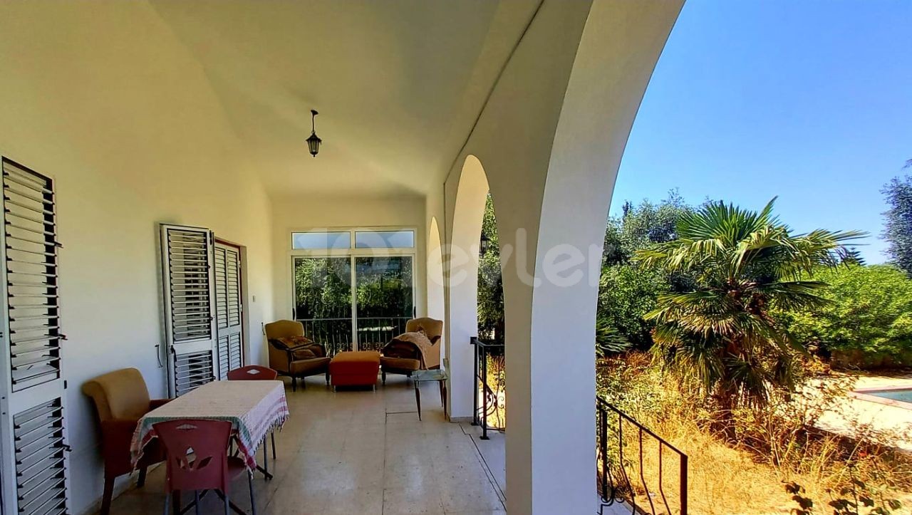 3 bedroom single storey house with private pool close to the main road in Çatalkoy. ** 