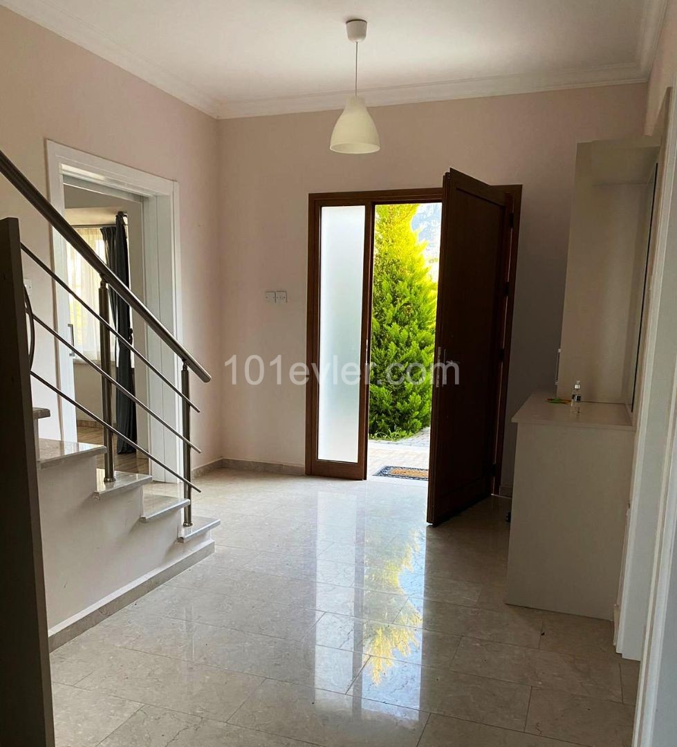 3 + 1 Villa with 3 shower toilets with a beautiful garden in Kyrenia -Ozankoy, only white goods and curtains. **  ** 