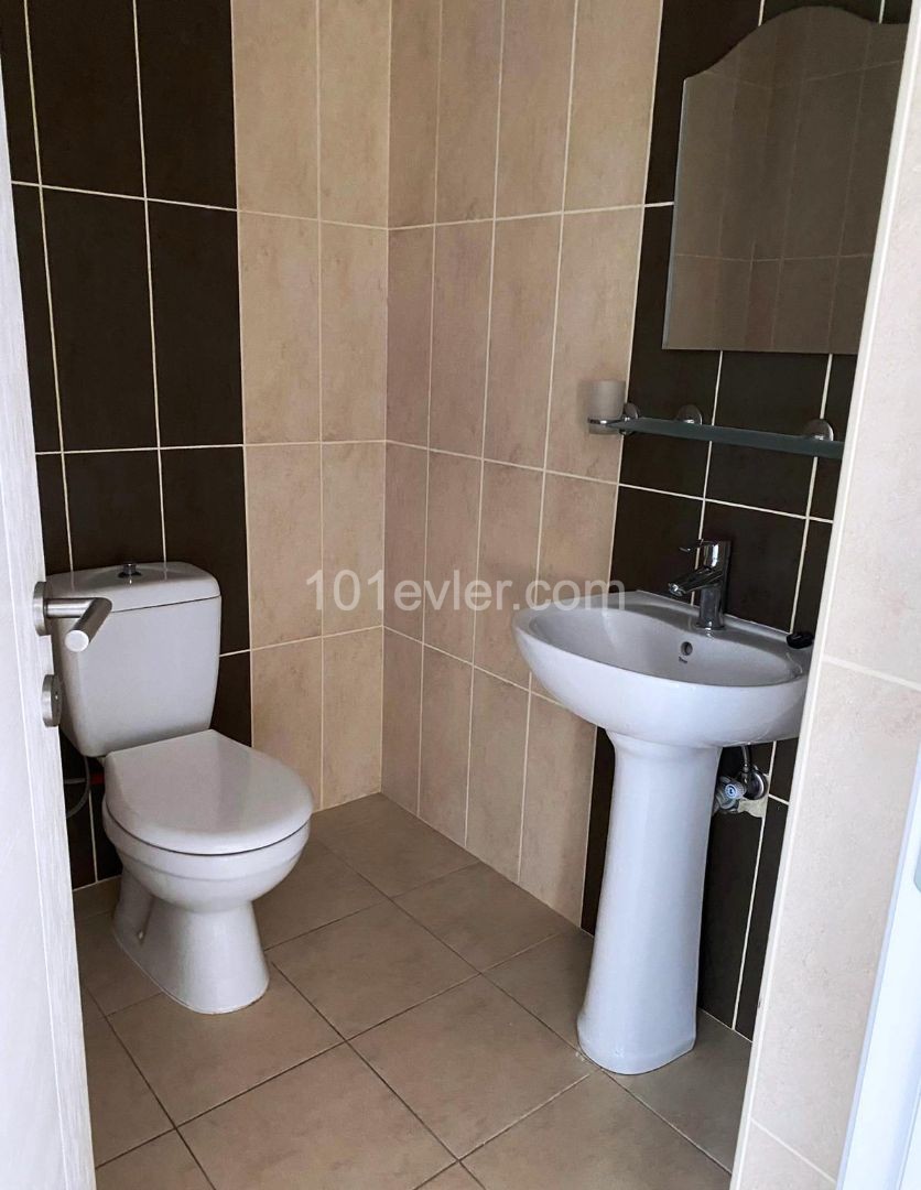 3 + 1 Villa with 3 shower toilets with a beautiful garden in Kyrenia -Ozankoy, only white goods and curtains. **  ** 