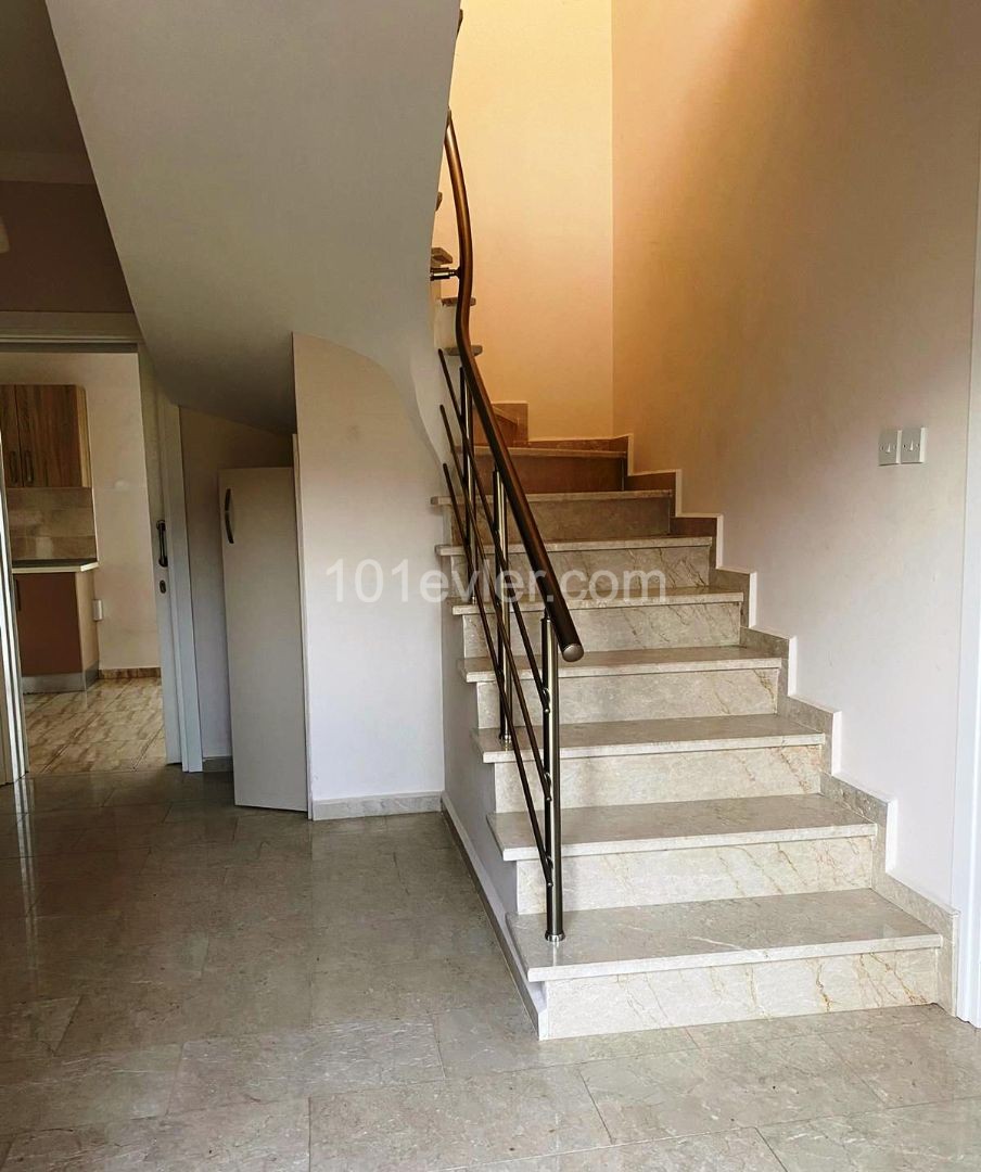 3 + 1 Villa with 3 shower toilets with a beautiful garden in Kyrenia -Ozankoy, only white goods and curtains. **  ** 