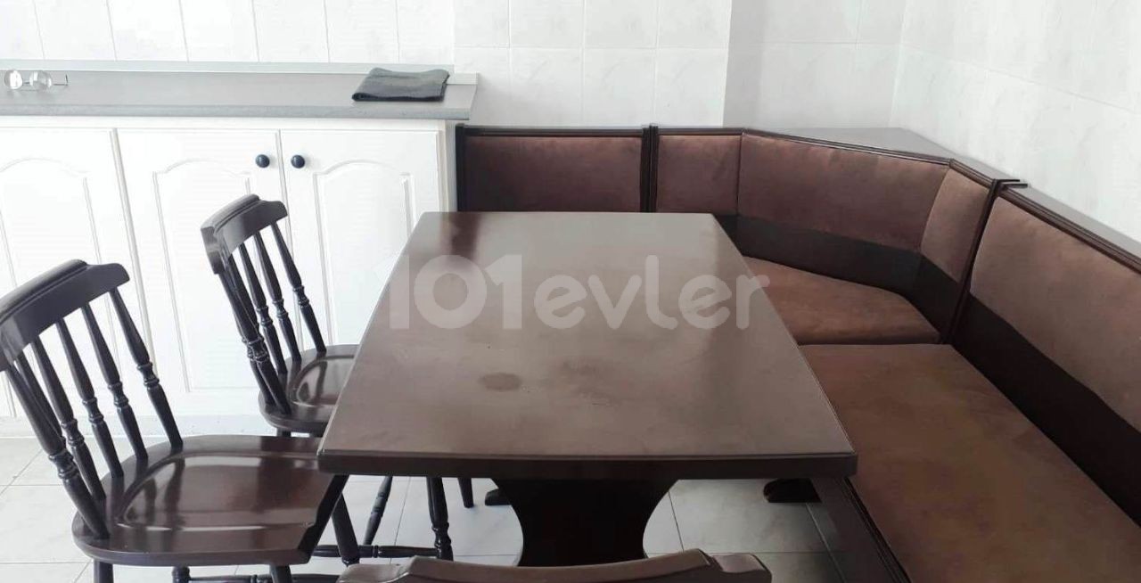 2nd hand furnished 2 + 1 in the Lavaş restaurant area in the center of Kyrenia is for rent from the date of 01 August. On the annual advance pay.e is 300 STG **  ** 