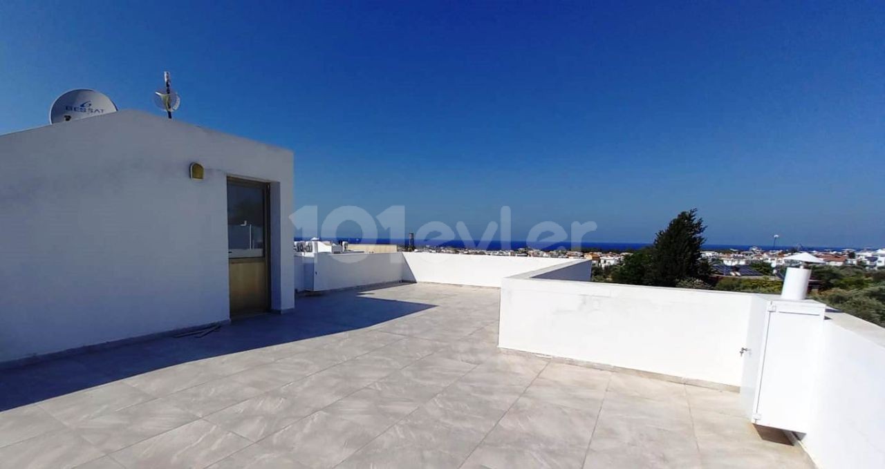 1-Zimmer-Apartments mit Garten und Terrasse mit türkischer Urkunde für Investitionen am Eingang der Kyrenia-Olivenhain-bucht. **  ** 