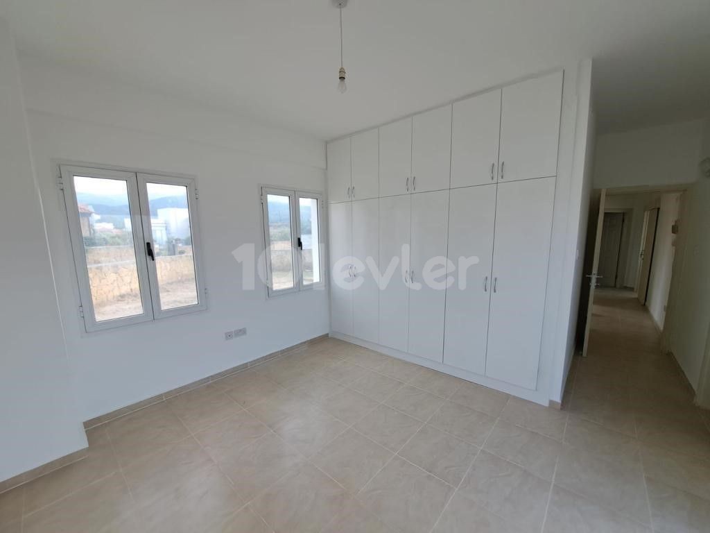 Girne-Tatlı su bölgesinde  Deniz e yakın 3+1 Bungalow