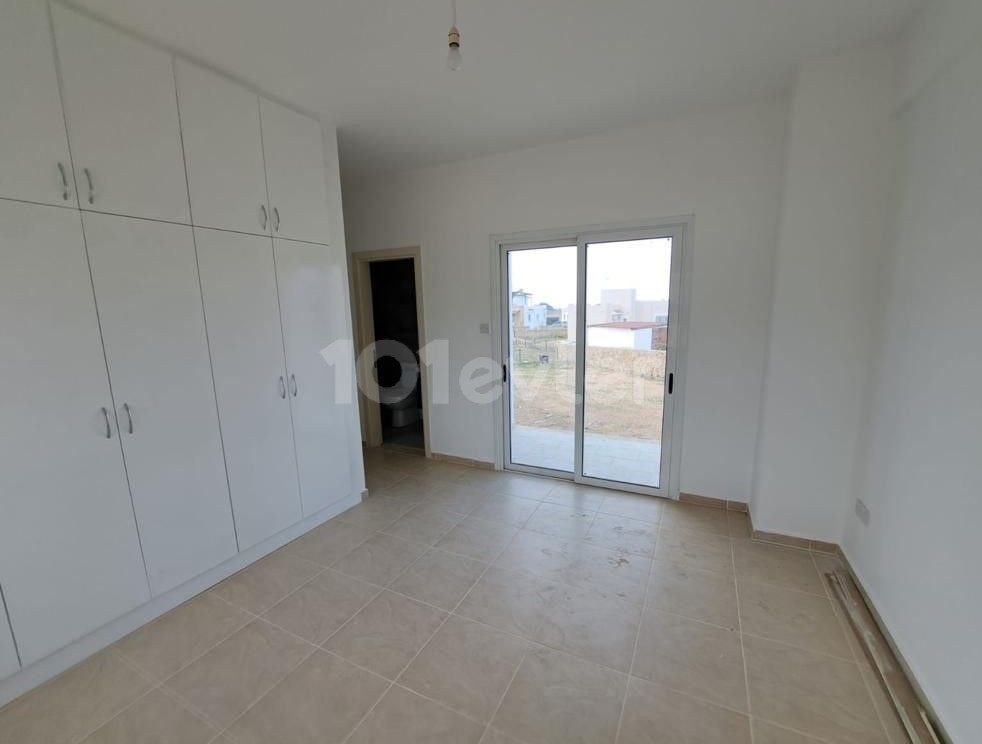 Girne-Tatlı su bölgesinde  Deniz e yakın 3+1 Bungalow