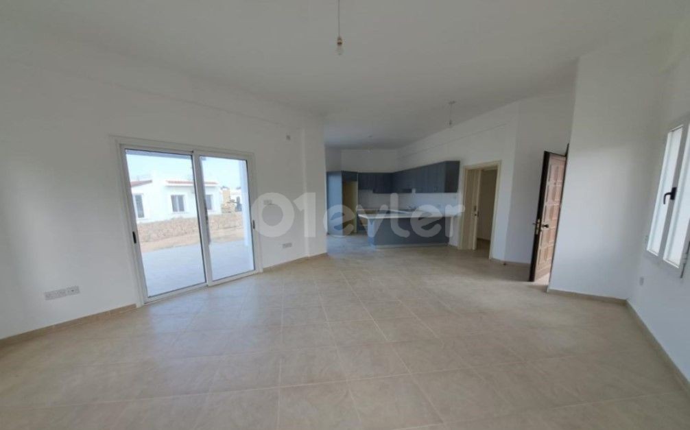 Girne-Tatlı su bölgesinde  Deniz e yakın 3+1 Bungalow