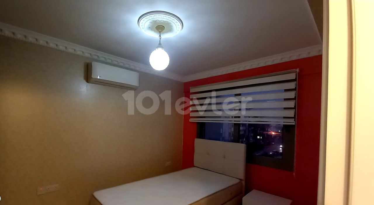 Kyrenia Zentrum Savoy Hotelbereich 2+1 Wohnung