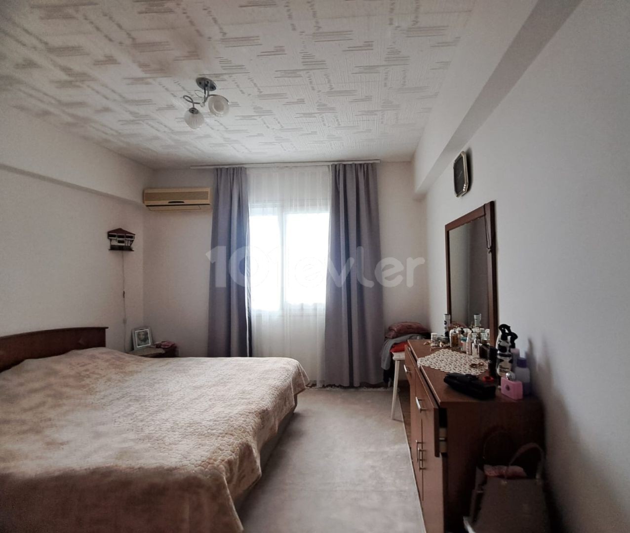 Beautiful 2-bedroom apartment in a 2-storey building in Girne-Zeytinlik. URGENT SALE.