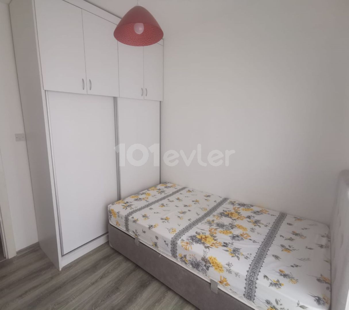 2+1 mezzanine floor fully furnished investment flat in the center of Kyrenia