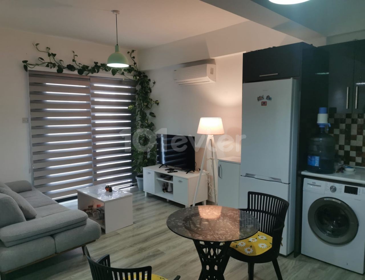 2+1 mezzanine floor fully furnished investment flat in the center of Kyrenia