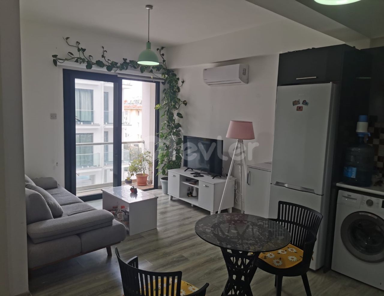 2+1 mezzanine floor fully furnished investment flat in the center of Kyrenia