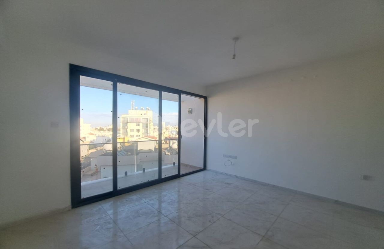 Flat To Rent in Girne Merkez, Kyrenia