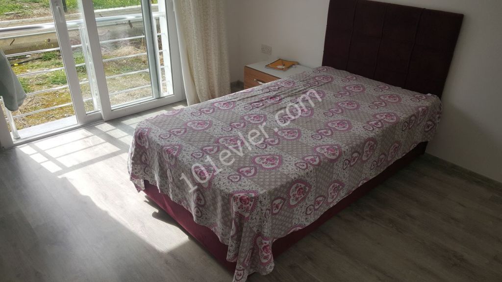 GİRNE KARAOĞLANOĞLUNDA HAVUZLU SİTEDE SATILIK 3+1 LUX DAİRE