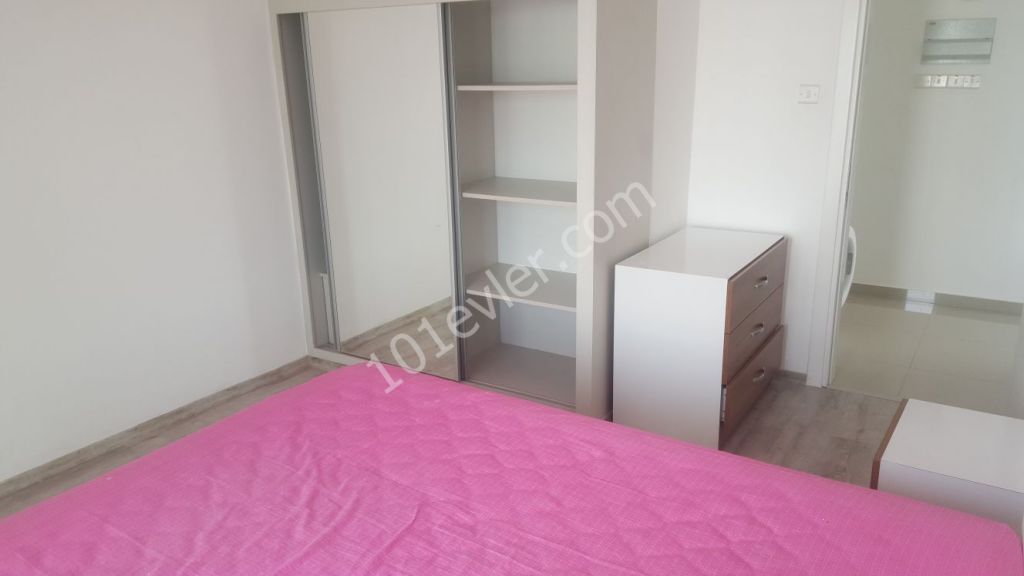 GİRNE KARAOĞLANOĞLUNDA HAVUZLU SİTEDE SATILIK 3+1 LUX DAİRE