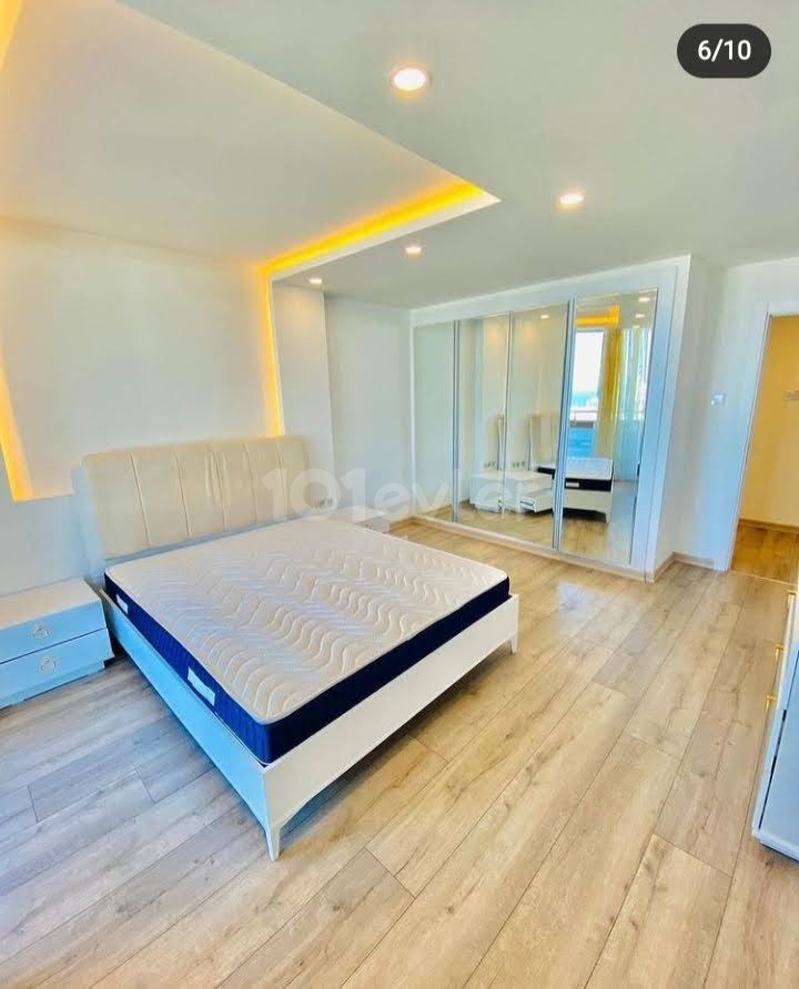 FULLY FURNISHED NEW 3+1 APARTMENT FOR RENT IN A LARGE AND SPACIOUS COMPLEX WITH POOL IN THE CENTER OF GİRNE 
