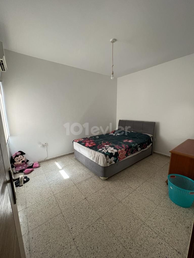 FULLY FURNISHED 3+1 APARTMENT FOR RENT IN THE CENTER OF GIRNE 