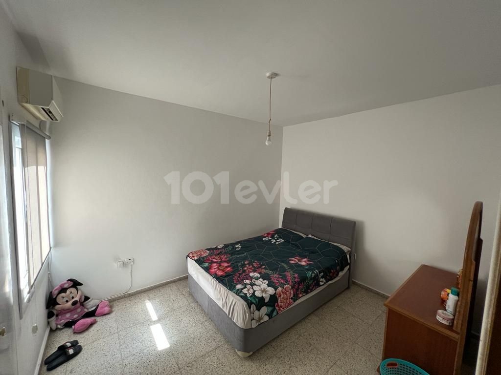 FULLY FURNISHED 3+1 APARTMENT FOR RENT IN THE CENTER OF GIRNE 
