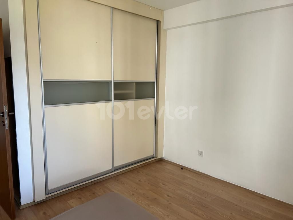 FULLY FURNISHED 1+1 FLAT FOR RENT IN A COMPLETE WITH POOL IN KYRENIA CENTER