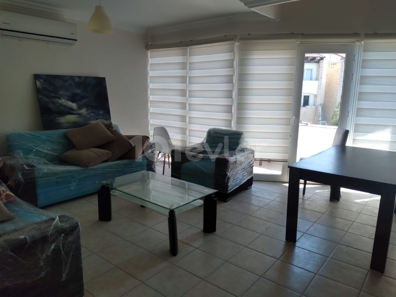 Fully furnished 3+1 flat for rent in a well-maintained complex with pool