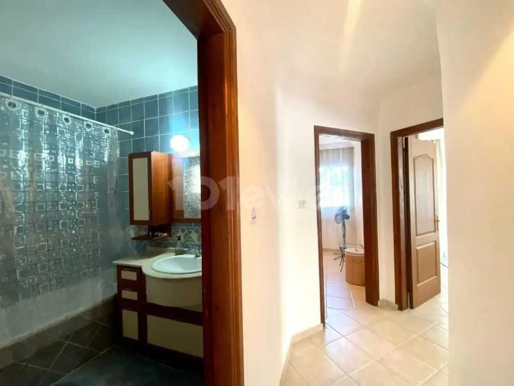 Girne patara sitesinde kiralık 3+1 daire 