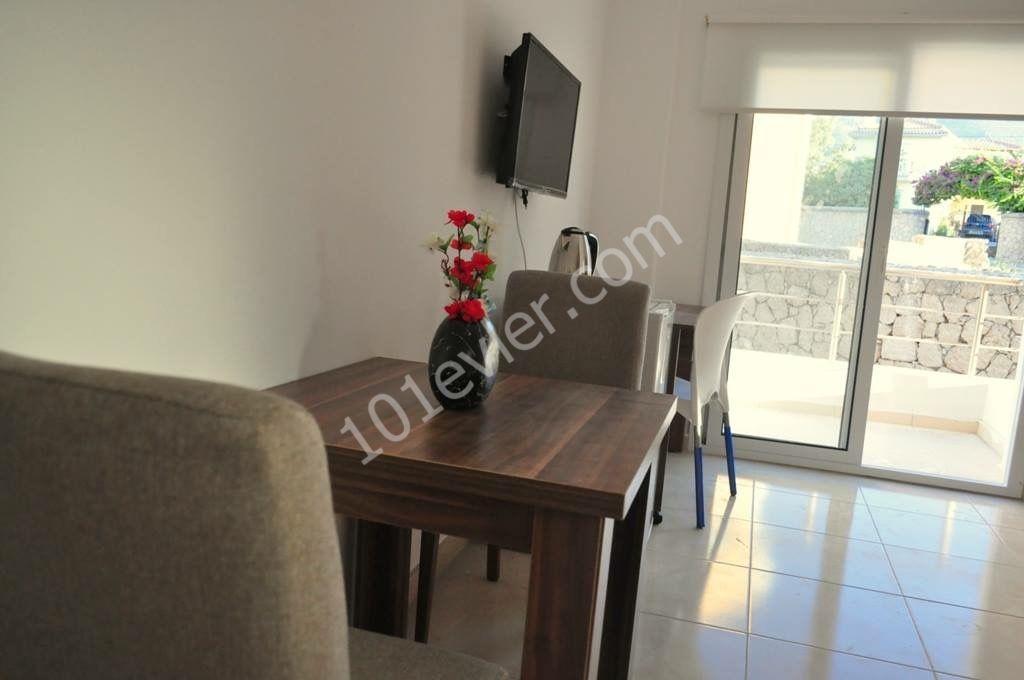 Girne Merkezde Öğrencilere Özel 1500 TL 'den Başlayan Fiyatlar ile Kiralık Apart  Daireler 1+0,2+0  ***