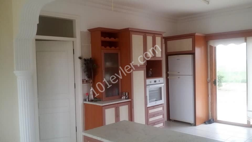 3+1 bedroom villa for sale in İSKELE ÖTÜKEN